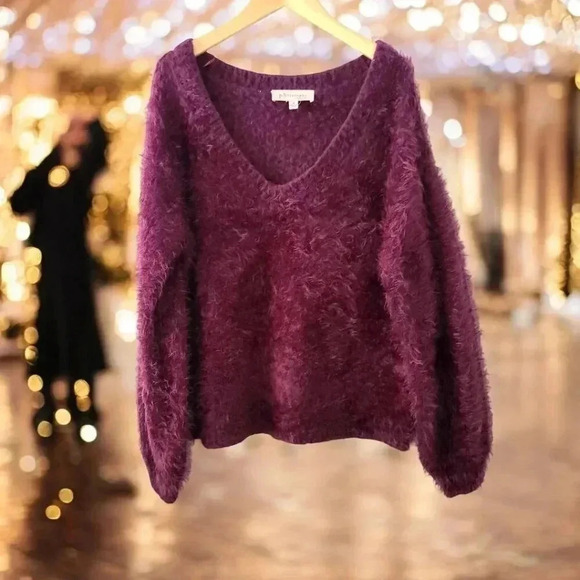 Philosophy Fuzzy deep burgundy sweater S-M - Picture 2 of 5